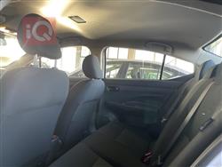 نيسان فيرسا